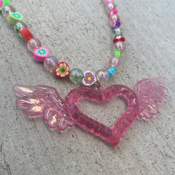 Pink Winged Heart Bead Necklace - Picture 1 of 2